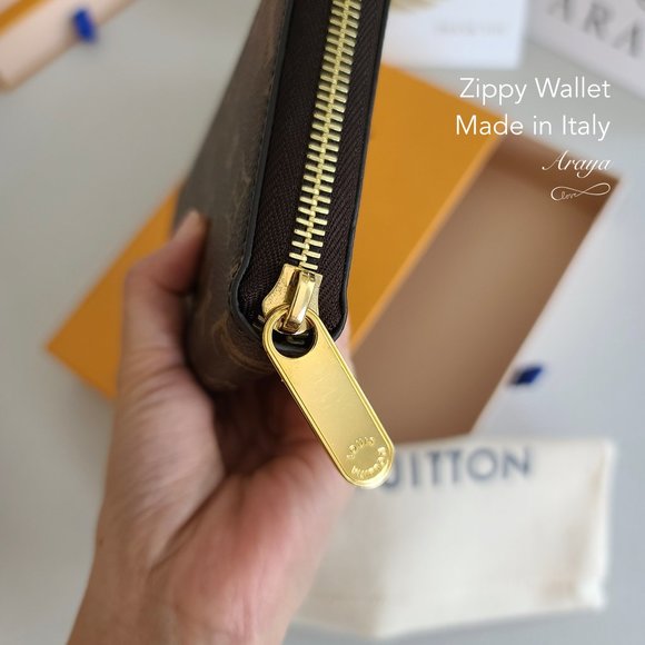 Louis Vuitton Zippy Wallet - Picture 11 of 15